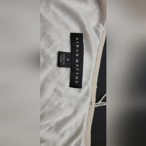 Aidan Mattox Women's Dress|| Color: White With Sequins|| Size:4 - Picture 6 of 7